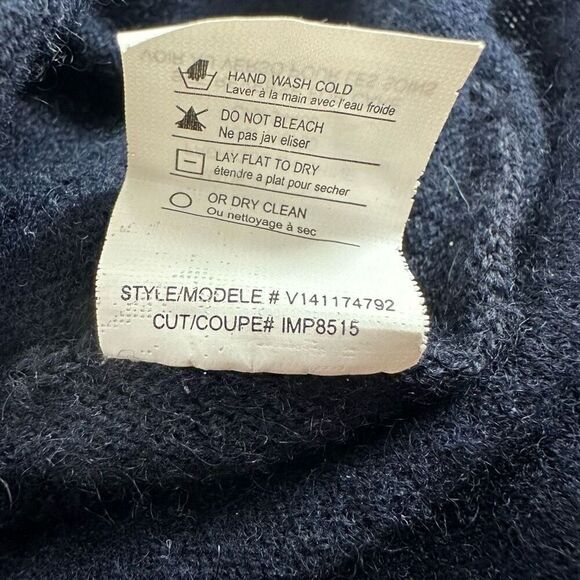 Vince M Short Sleeve Cashmere Sweater Navy Blue Cream Colorblock Minimalist - Picture 5 of 8